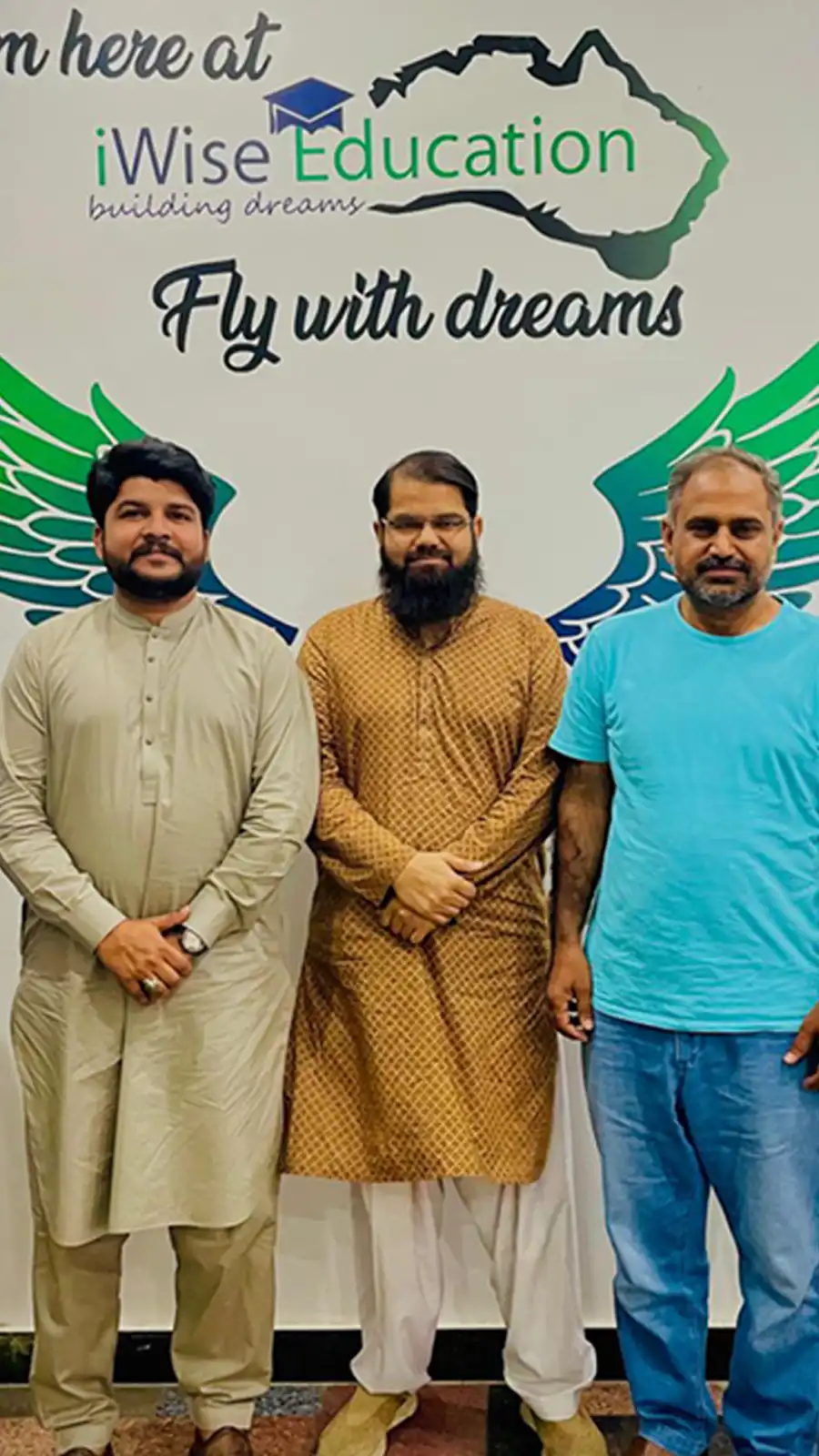 Team building and leadership by Dr Hammad Naeem Managing Partner iWise Education